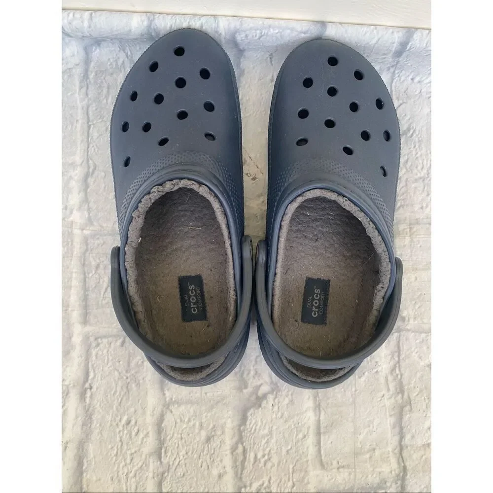 Crocs men 8 women 10 classic slip on clog w/heel strap & sherpa lining nvy blue